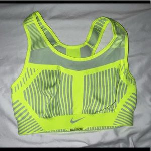 Nike sports bra small never worn
